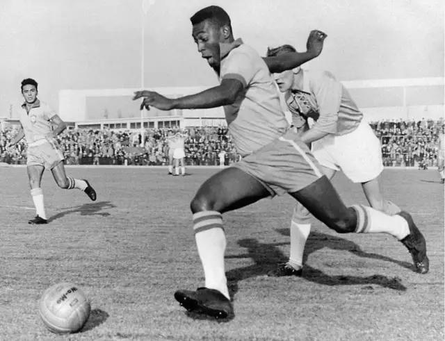 Quand Pelé a failli arrêter une guerre