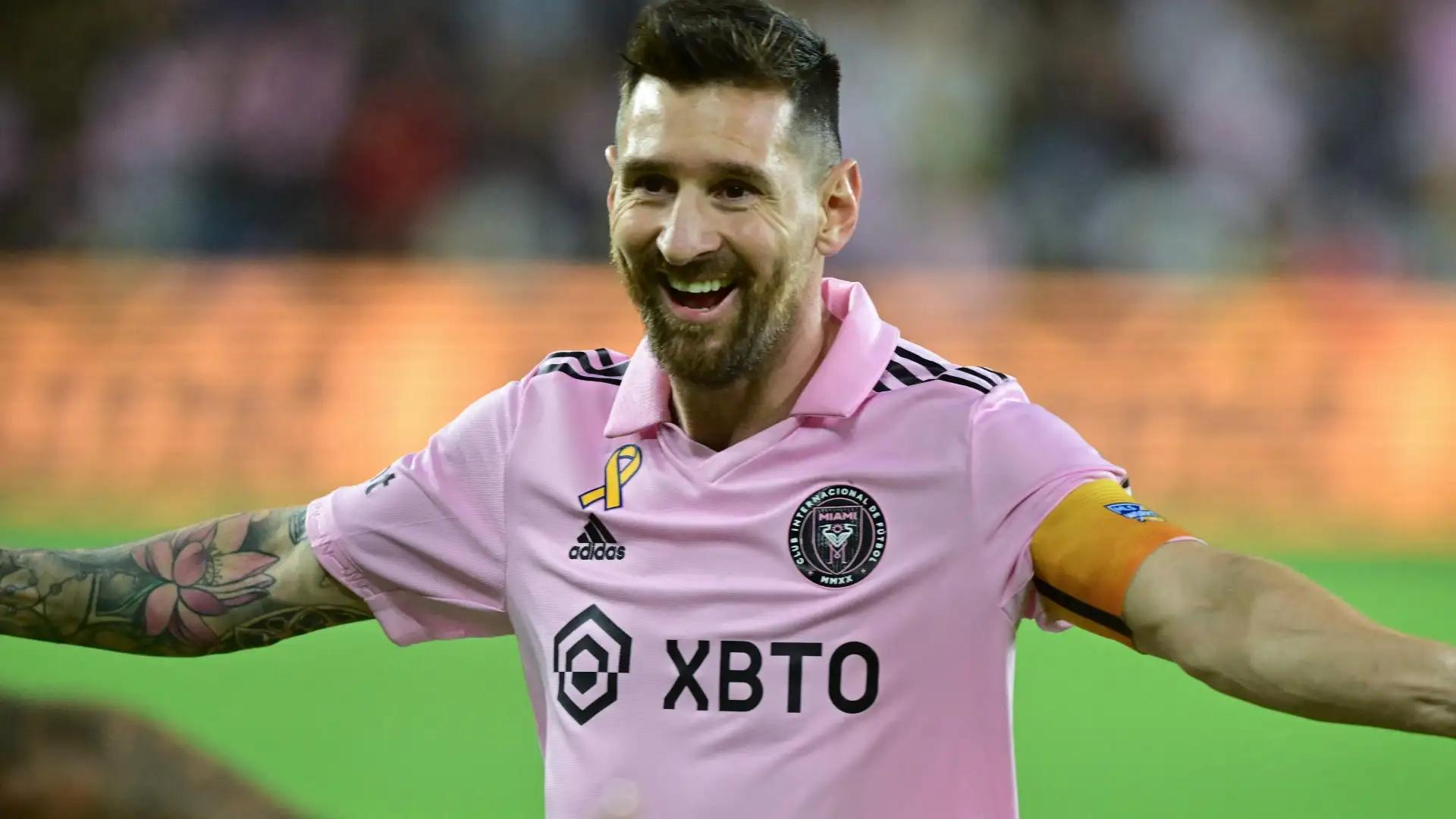 Lionel Messi accusé de propos racistes par Royston Drenthe