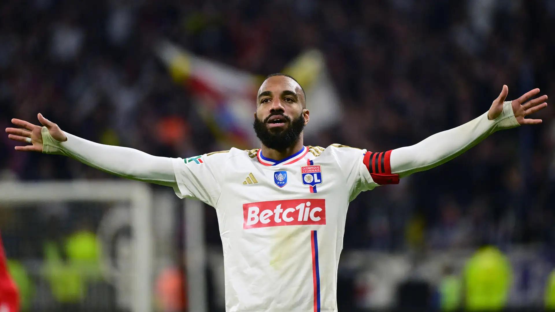 OL : Lacazette n’est plus intouchable, l’heure du changement ?