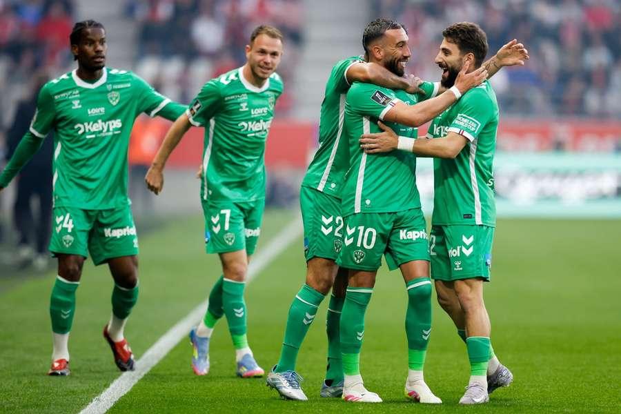 Saint-Étienne garde espoir, Angers assure son maintien en Ligue 1