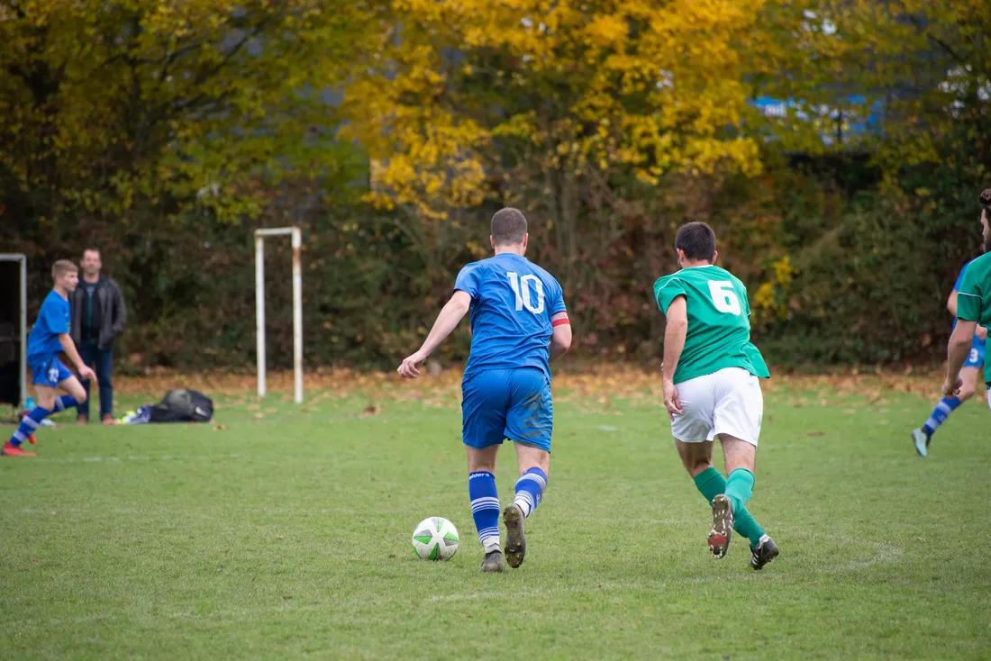 Foot Amateur : Un joueur et un entraîneur jugés après l’agression d’un arbitre