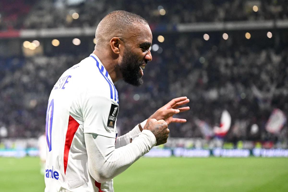 Lacazette victime d’un cambriolage lors de son dernier match avec l’OL