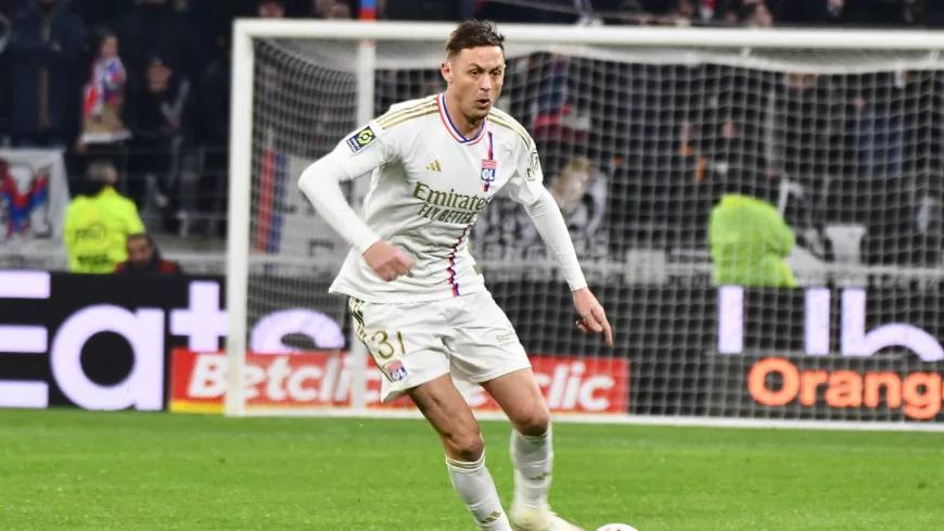 Nemanja Matić dissimule le symbole contre l’homophobie sur son maillot face à Angers