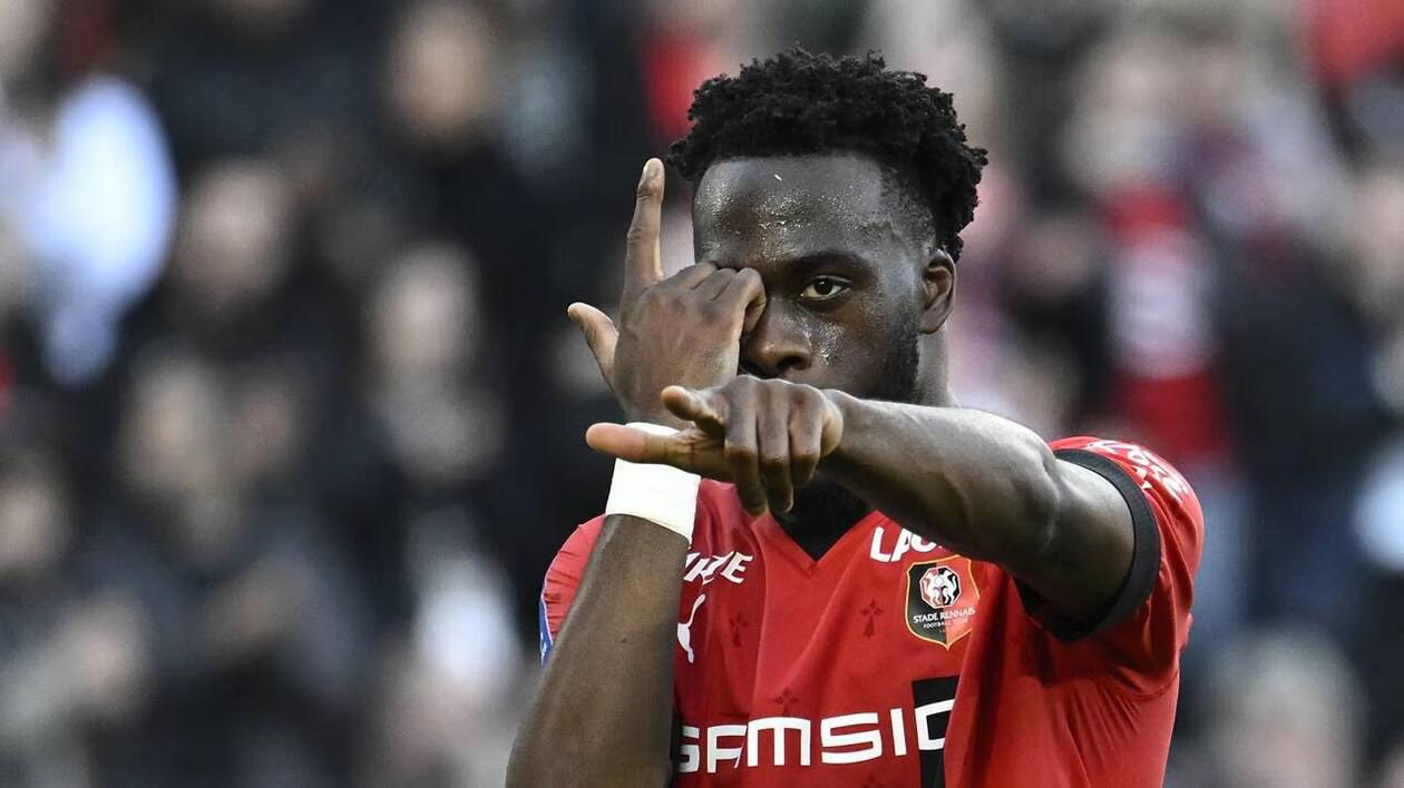 Mercato Rennes : 2 départs, 2 arrivées, un été crucial pour le club breton
