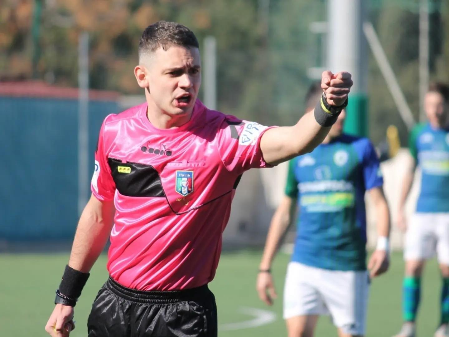 Deux ans de suspension pour un arbitre italien après avoir « souhaité un cancer » à un joueur