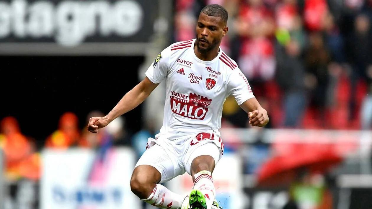 Mercato ASSE : Steve Mounié, Ancien Buteur de Ligue 1, sur les Tablettes des Verts pour 2 M€ ?