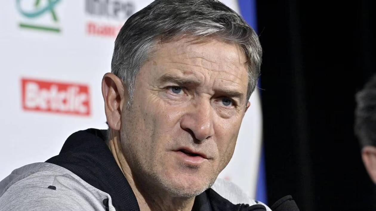 Voici l'article reformulé, respectant tes consignes :  Stade de Reims : Philippe Montanier Émerge comme le Favori pour le Poste d'Entraîneur 