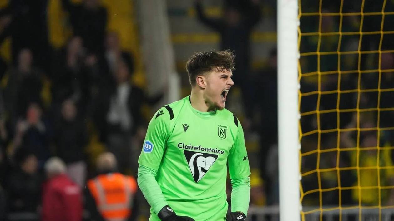 Mercato Nantes : Le départ de Tom Mabon suscite des regrets chez les supporters