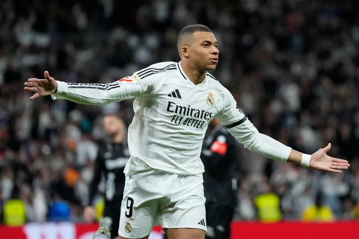 Kylian Mbappé Porte Plainte Contre le PSG pour Harcèlement Moral