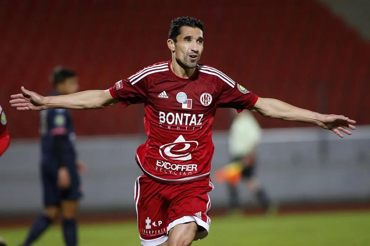 Nassim Akrour : La Légende de 50 Ans Quitte Chambéry, Mais Pas le Football