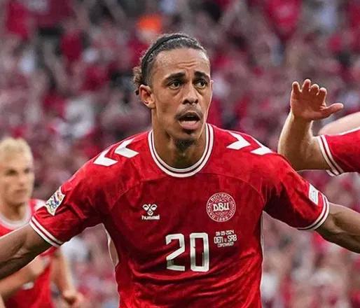 Mercato Leipzig : Yussuf Poulsen, joueur historique, pourrait quitter le club