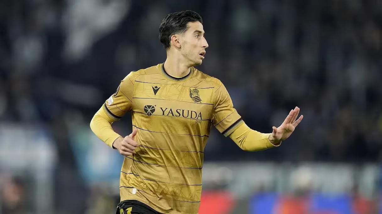 Mercato OM : Benatia veut rééditer un "coup à la Rabiot" avec Nayef Aguerd